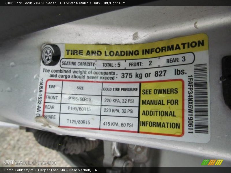 CD Silver Metallic / Dark Flint/Light Flint 2006 Ford Focus ZX4 SE Sedan