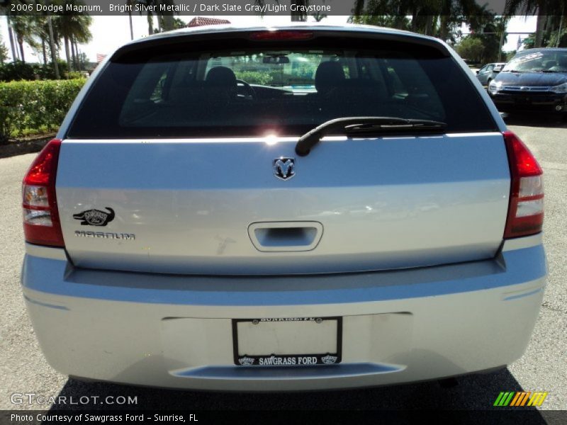 Bright Silver Metallic / Dark Slate Gray/Light Graystone 2006 Dodge Magnum