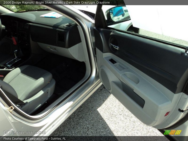 Bright Silver Metallic / Dark Slate Gray/Light Graystone 2006 Dodge Magnum