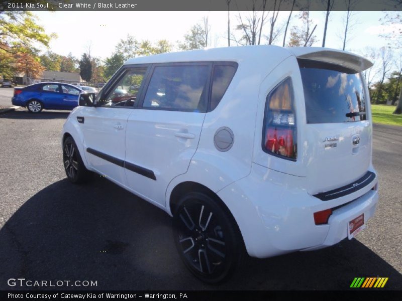 Clear White / Black Leather 2011 Kia Soul !