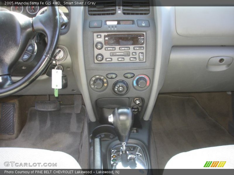 Smart Silver / Gray 2005 Hyundai Santa Fe GLS 4WD