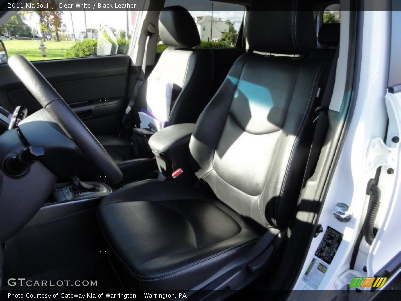 Clear White / Black Leather 2011 Kia Soul !