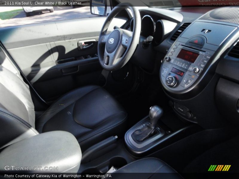 Clear White / Black Leather 2011 Kia Soul !