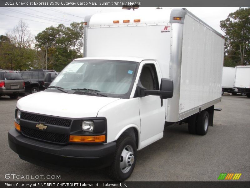 Front 3/4 View of 2013 Express 3500 Cutaway Cargo Van