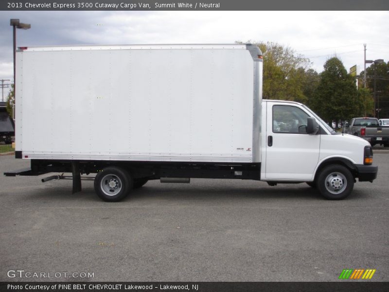 Summit White / Neutral 2013 Chevrolet Express 3500 Cutaway Cargo Van