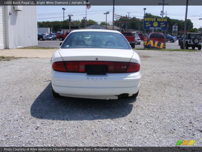 Bright White Diamond / Adriatic Blue 1999 Buick Regal LS