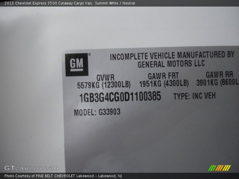 Summit White / Neutral 2013 Chevrolet Express 3500 Cutaway Cargo Van