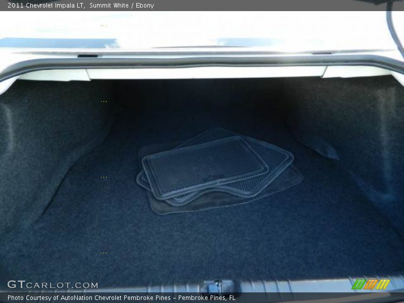 Summit White / Ebony 2011 Chevrolet Impala LT