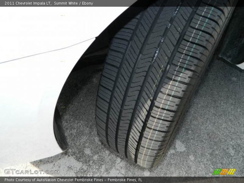 Summit White / Ebony 2011 Chevrolet Impala LT
