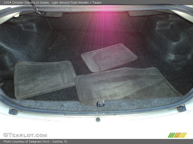 Light Almond Pearl Metallic / Taupe 2004 Chrysler Sebring LX Sedan