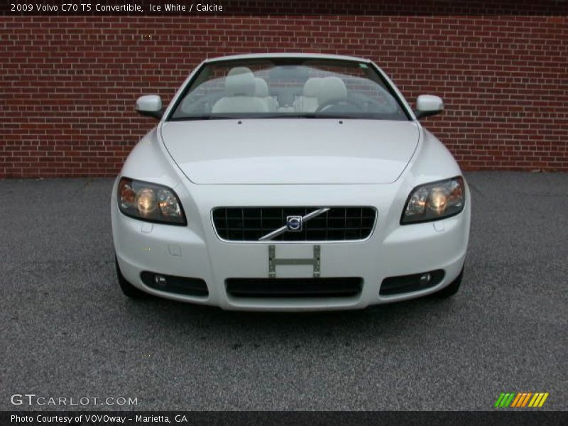 Ice White / Calcite 2009 Volvo C70 T5 Convertible