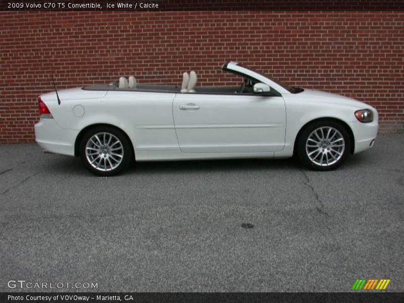 Ice White / Calcite 2009 Volvo C70 T5 Convertible