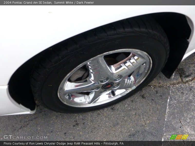 Summit White / Dark Pewter 2004 Pontiac Grand Am SE Sedan