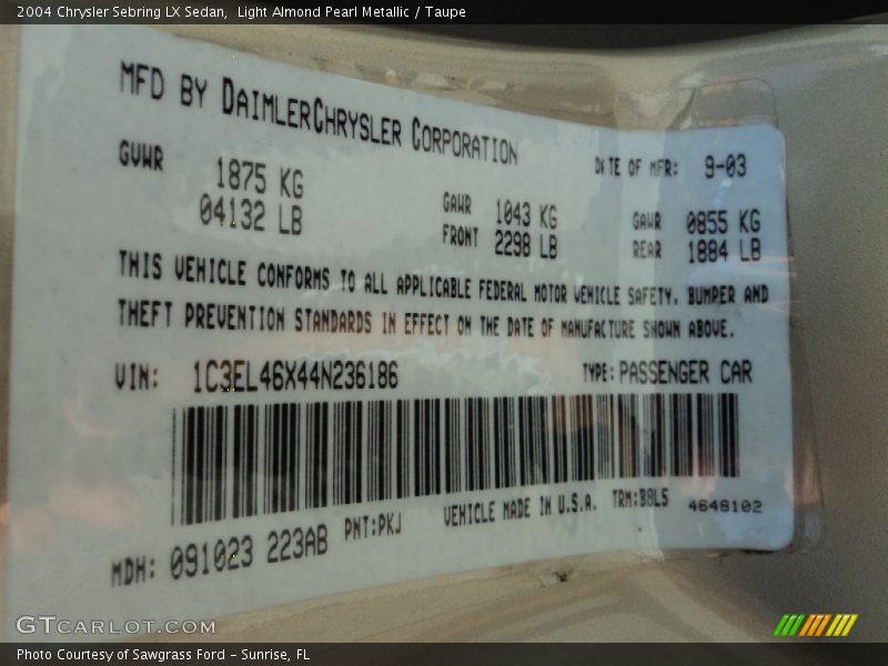 Light Almond Pearl Metallic / Taupe 2004 Chrysler Sebring LX Sedan