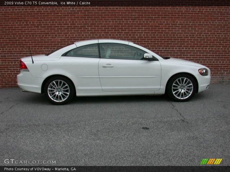 Ice White / Calcite 2009 Volvo C70 T5 Convertible