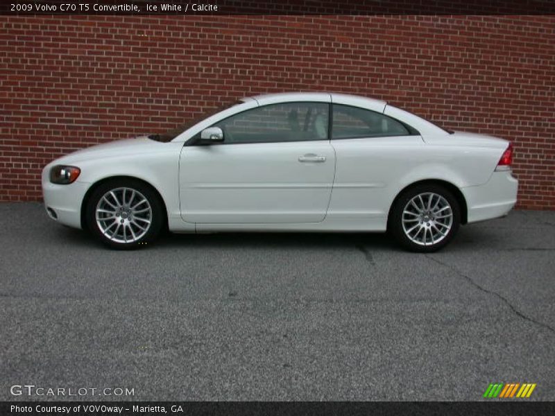 Ice White / Calcite 2009 Volvo C70 T5 Convertible
