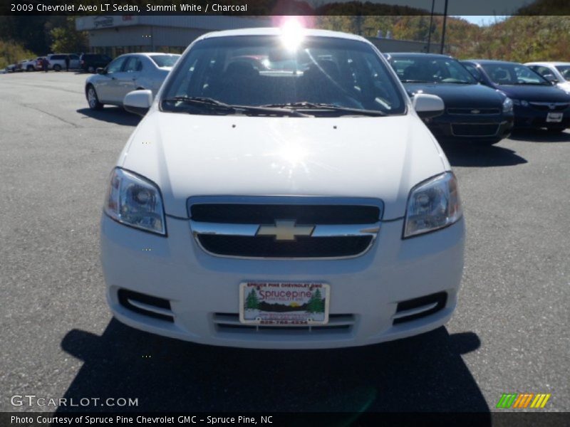 Summit White / Charcoal 2009 Chevrolet Aveo LT Sedan