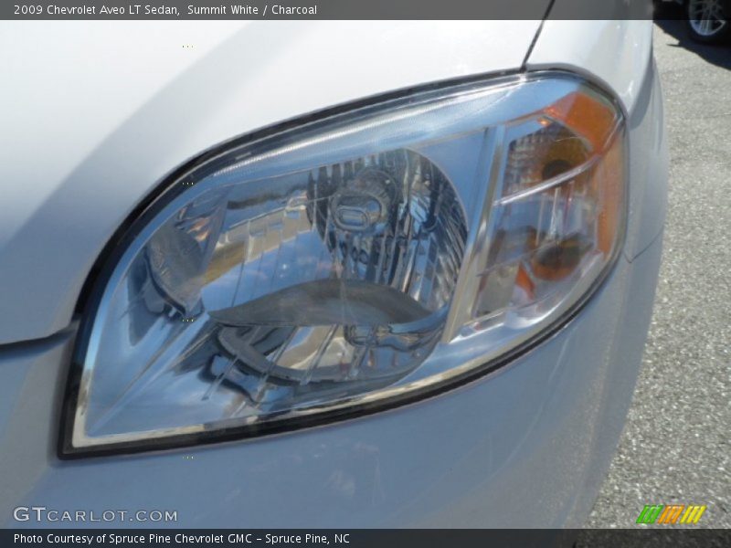 Summit White / Charcoal 2009 Chevrolet Aveo LT Sedan