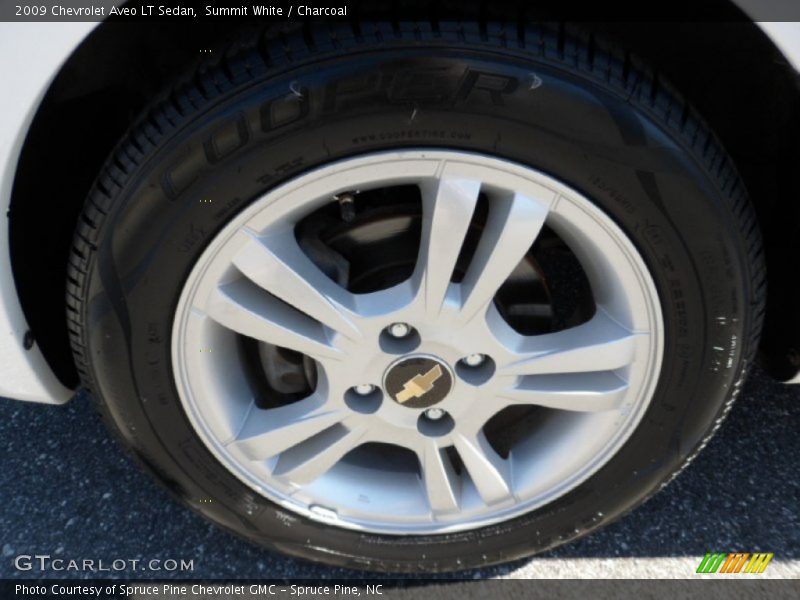 Summit White / Charcoal 2009 Chevrolet Aveo LT Sedan