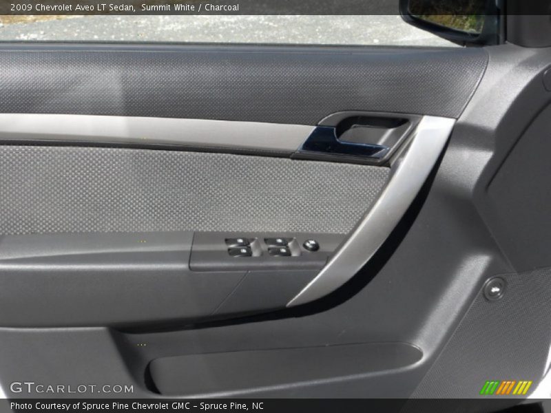 Summit White / Charcoal 2009 Chevrolet Aveo LT Sedan