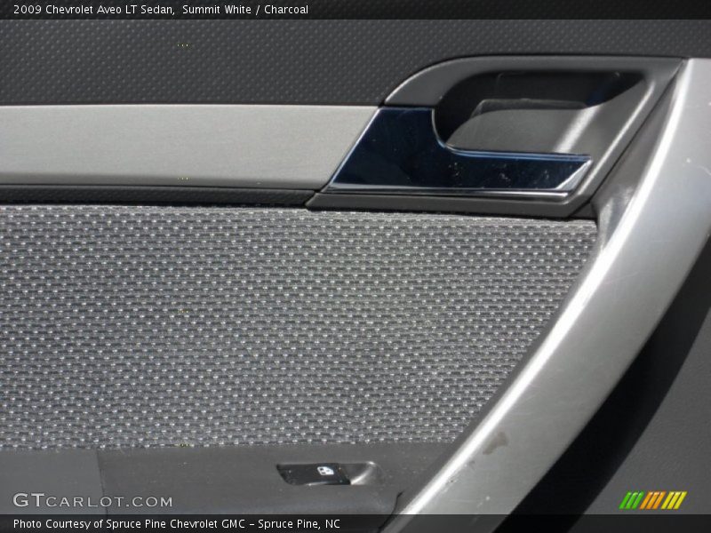 Summit White / Charcoal 2009 Chevrolet Aveo LT Sedan