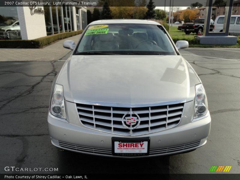 Light Platinum / Titanium 2007 Cadillac DTS Luxury