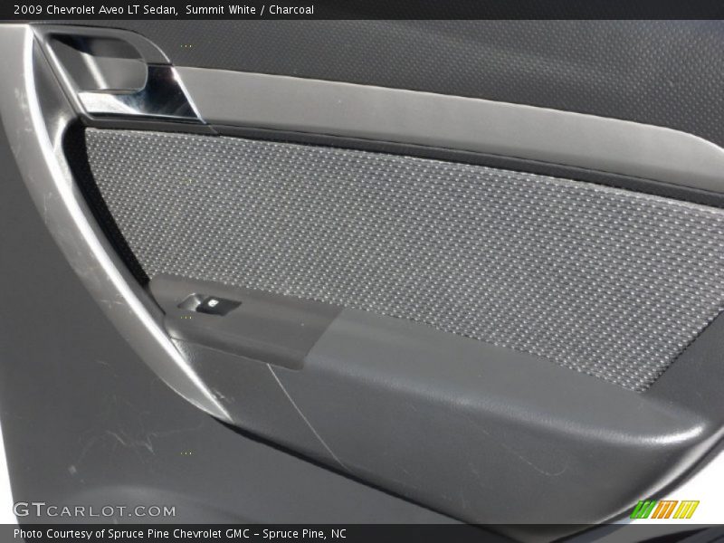 Summit White / Charcoal 2009 Chevrolet Aveo LT Sedan