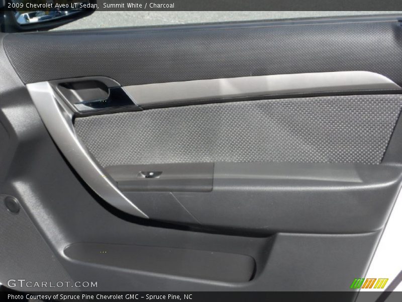 Summit White / Charcoal 2009 Chevrolet Aveo LT Sedan