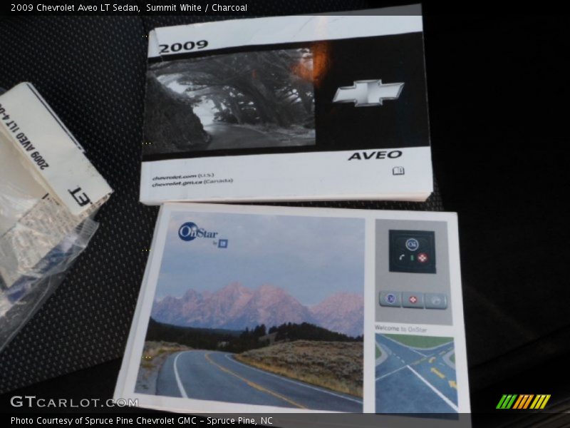 Summit White / Charcoal 2009 Chevrolet Aveo LT Sedan