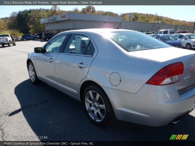 Ingot Silver Metallic / Dark Charcoal 2011 Mercury Milan V6 Premier
