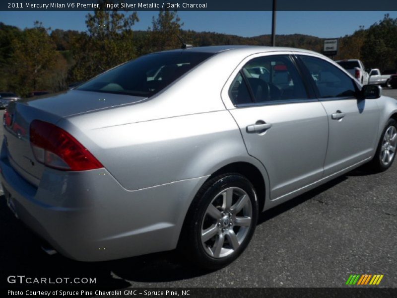 Ingot Silver Metallic / Dark Charcoal 2011 Mercury Milan V6 Premier
