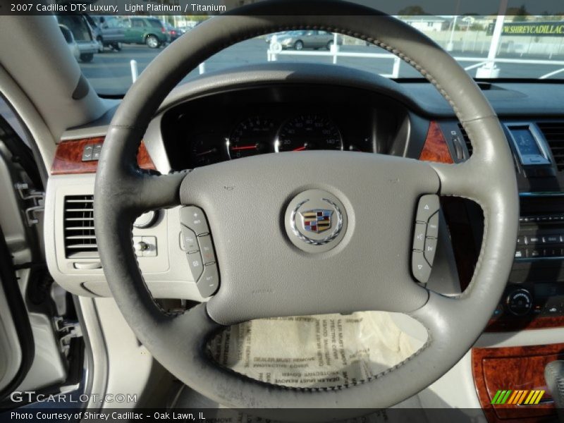 Light Platinum / Titanium 2007 Cadillac DTS Luxury