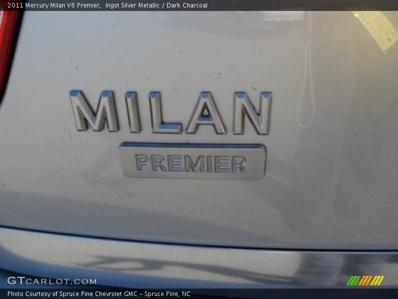 Ingot Silver Metallic / Dark Charcoal 2011 Mercury Milan V6 Premier