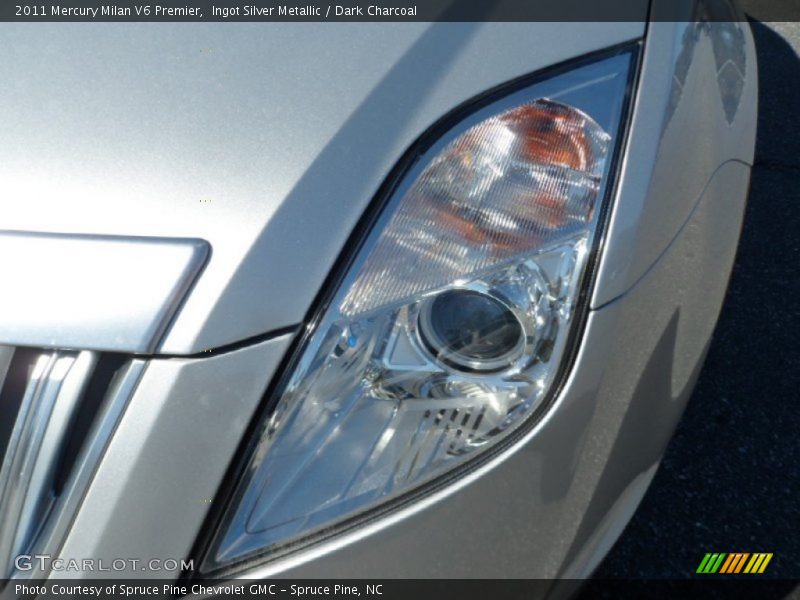 Ingot Silver Metallic / Dark Charcoal 2011 Mercury Milan V6 Premier