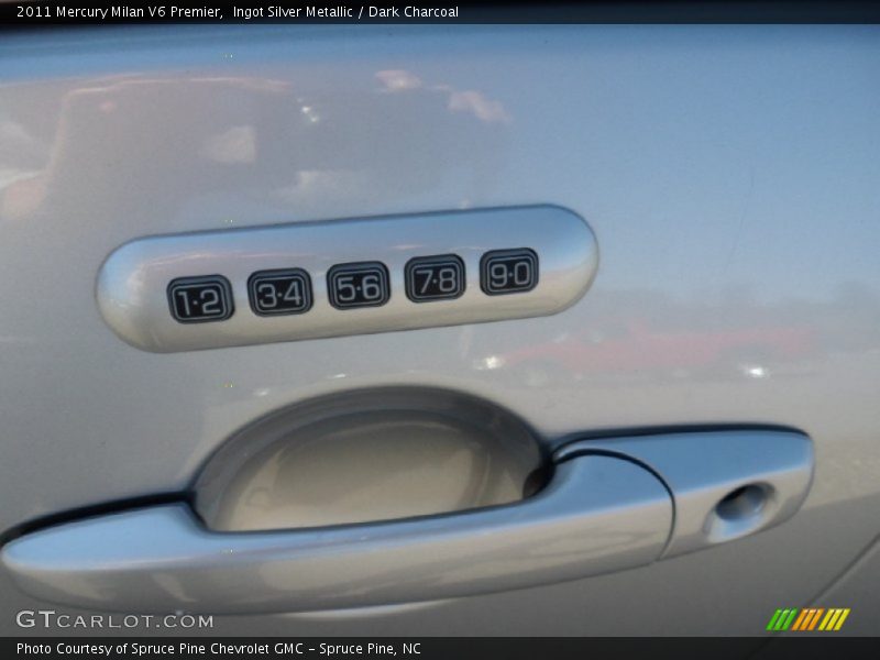 Ingot Silver Metallic / Dark Charcoal 2011 Mercury Milan V6 Premier