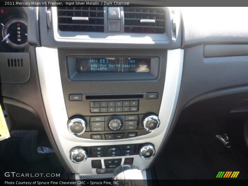 Ingot Silver Metallic / Dark Charcoal 2011 Mercury Milan V6 Premier