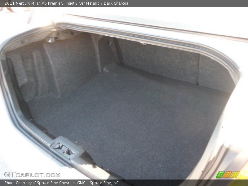 Ingot Silver Metallic / Dark Charcoal 2011 Mercury Milan V6 Premier