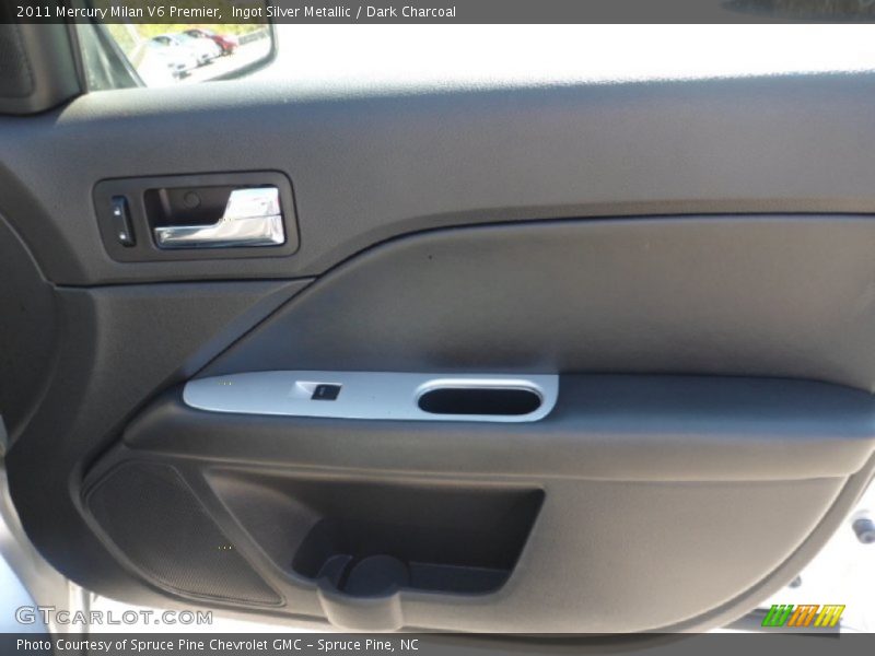 Ingot Silver Metallic / Dark Charcoal 2011 Mercury Milan V6 Premier