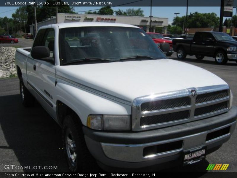 Bright White / Mist Gray 2001 Dodge Ram 1500 ST Club Cab