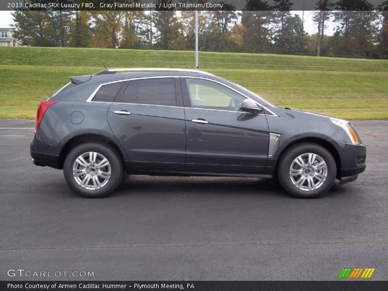Gray Flannel Metallic / Light Titanium/Ebony 2013 Cadillac SRX Luxury FWD