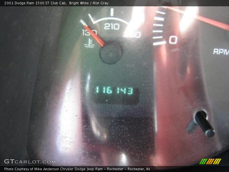 Bright White / Mist Gray 2001 Dodge Ram 1500 ST Club Cab