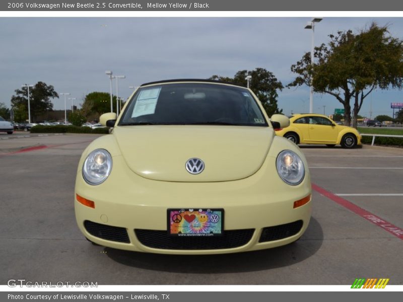 Mellow Yellow / Black 2006 Volkswagen New Beetle 2.5 Convertible