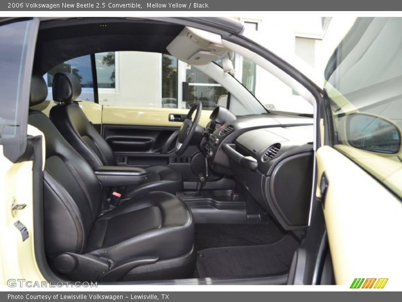 Mellow Yellow / Black 2006 Volkswagen New Beetle 2.5 Convertible