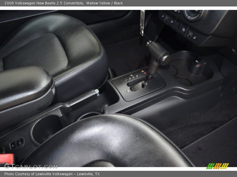 Mellow Yellow / Black 2006 Volkswagen New Beetle 2.5 Convertible