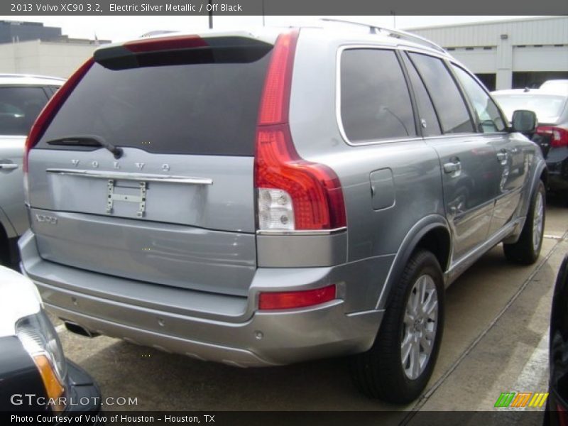 Electric Silver Metallic / Off Black 2013 Volvo XC90 3.2