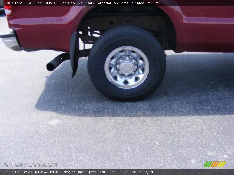 Dark Toreador Red Metallic / Medium Flint 2004 Ford F250 Super Duty XL SuperCab 4x4