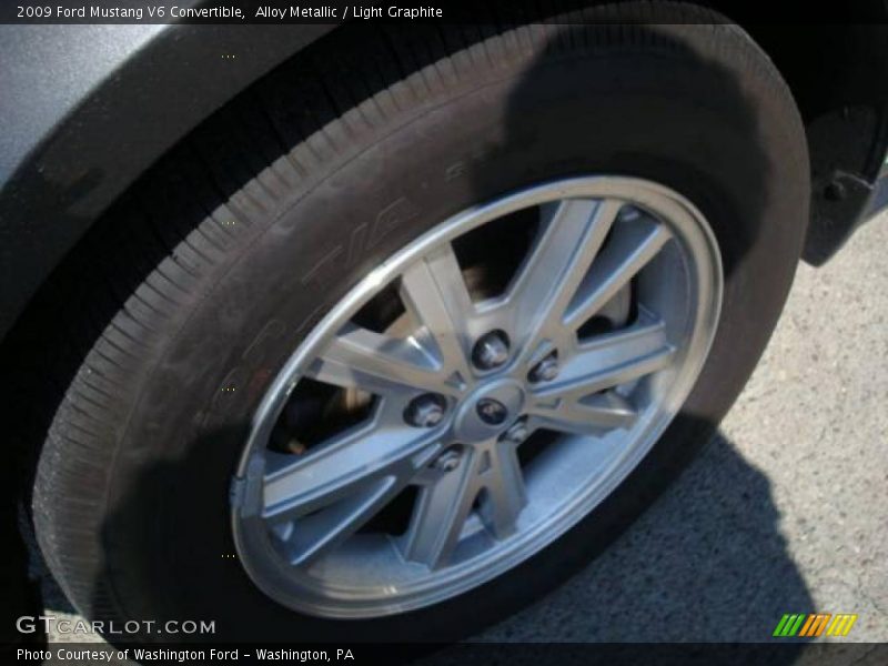 Alloy Metallic / Light Graphite 2009 Ford Mustang V6 Convertible