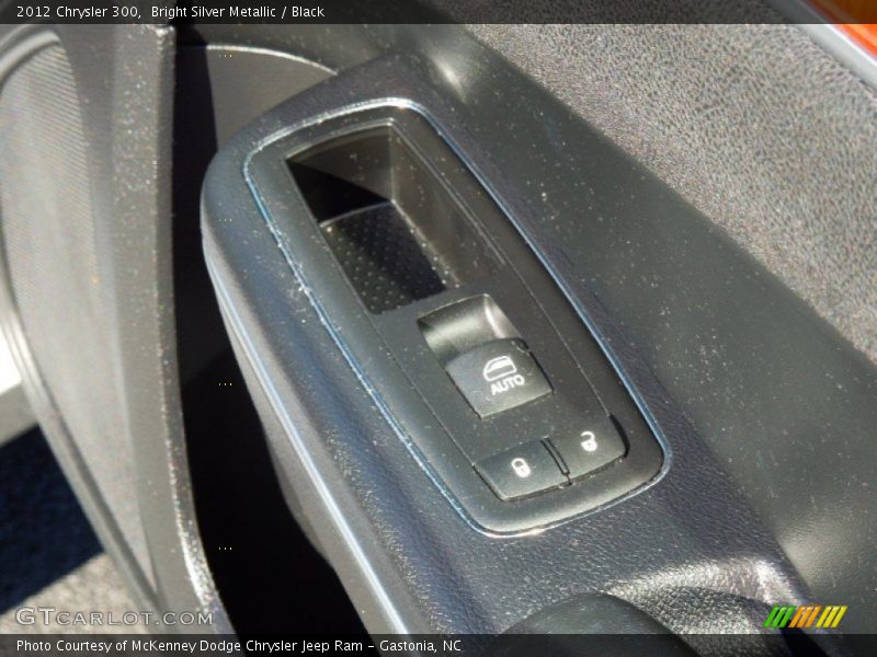 Bright Silver Metallic / Black 2012 Chrysler 300