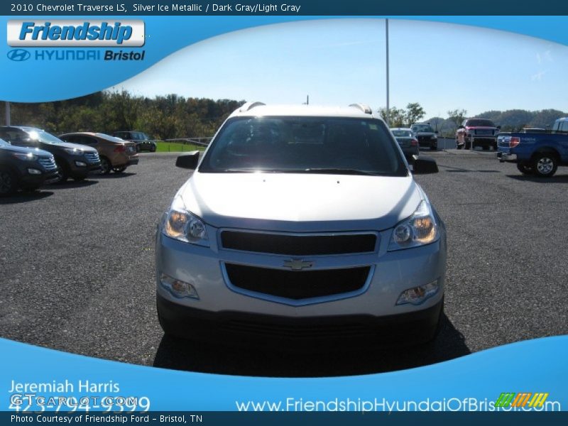 Silver Ice Metallic / Dark Gray/Light Gray 2010 Chevrolet Traverse LS