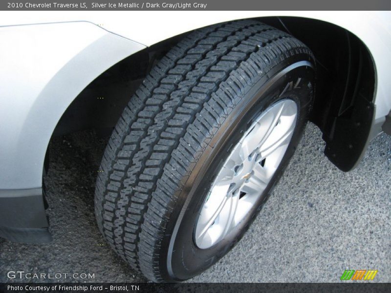 Silver Ice Metallic / Dark Gray/Light Gray 2010 Chevrolet Traverse LS